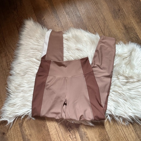 YPB Abercrombie & Fitch Sculpt Lux Curve Love 7/8 Leggings - Picture 3 of 6